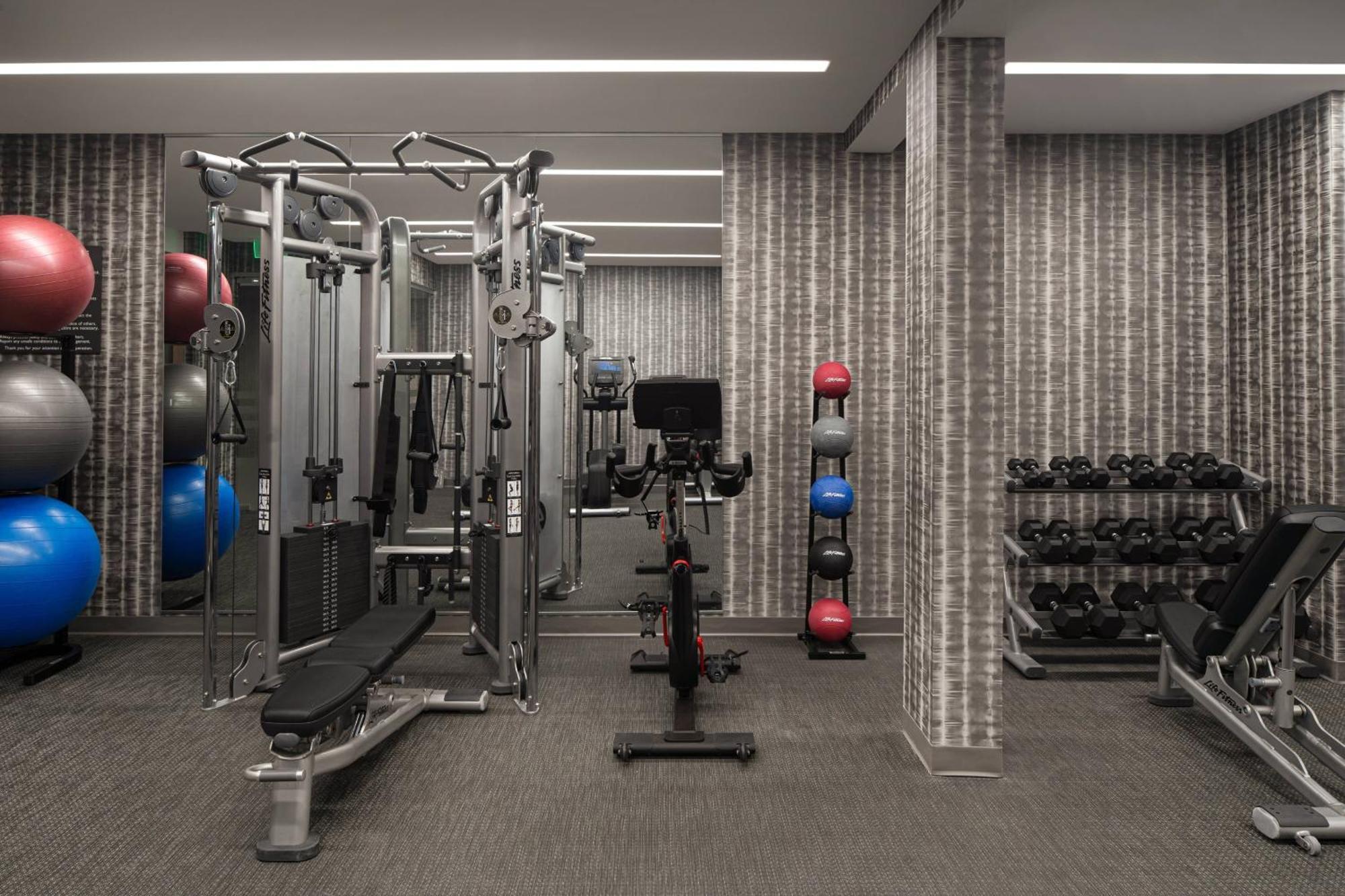 Ac Hotel By Marriott Little Rock Downtown Екстер'єр фото